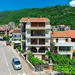 Buba Apartments