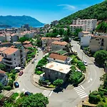 Buba Apartments