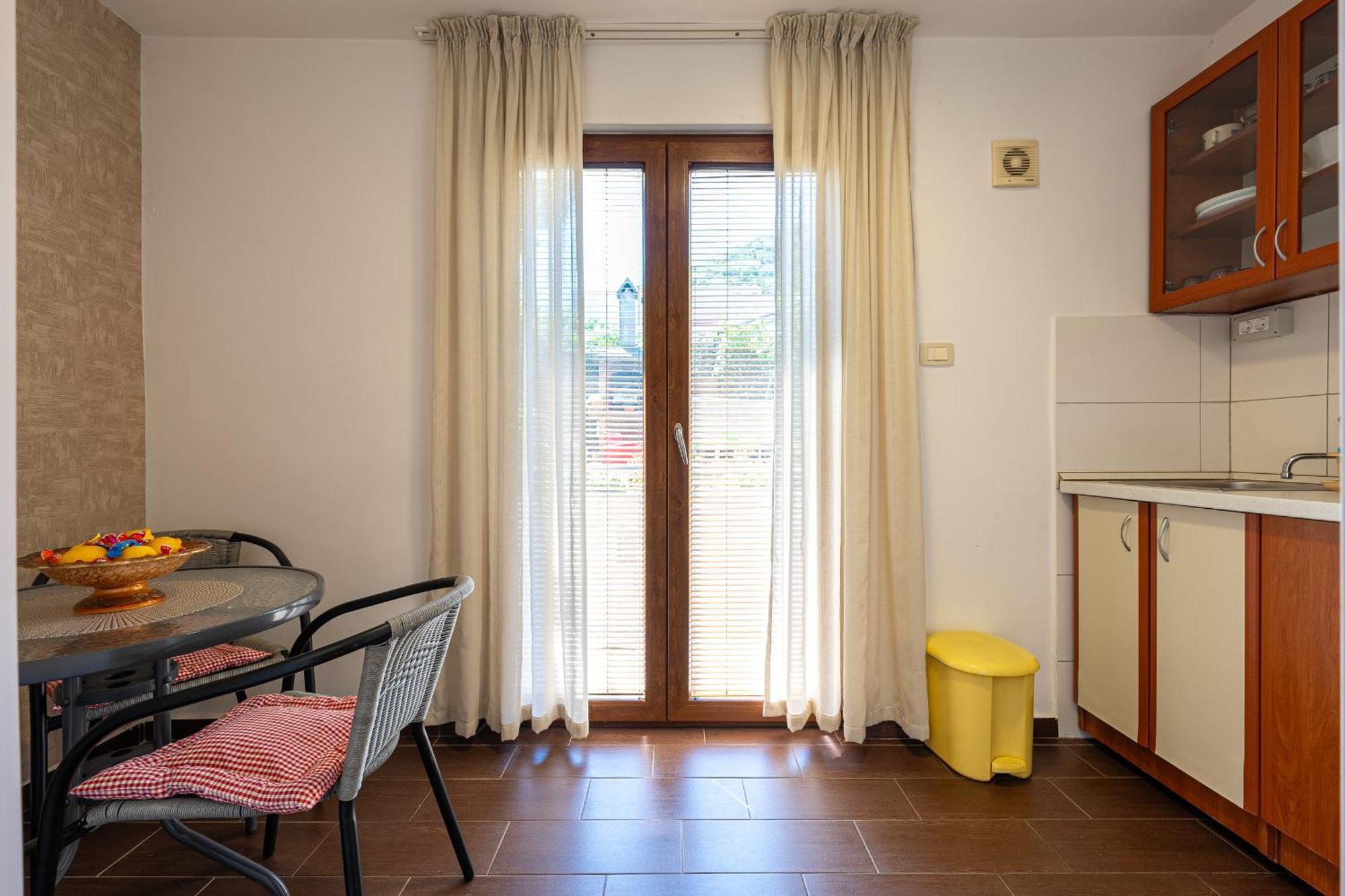 Buba Apartment *
