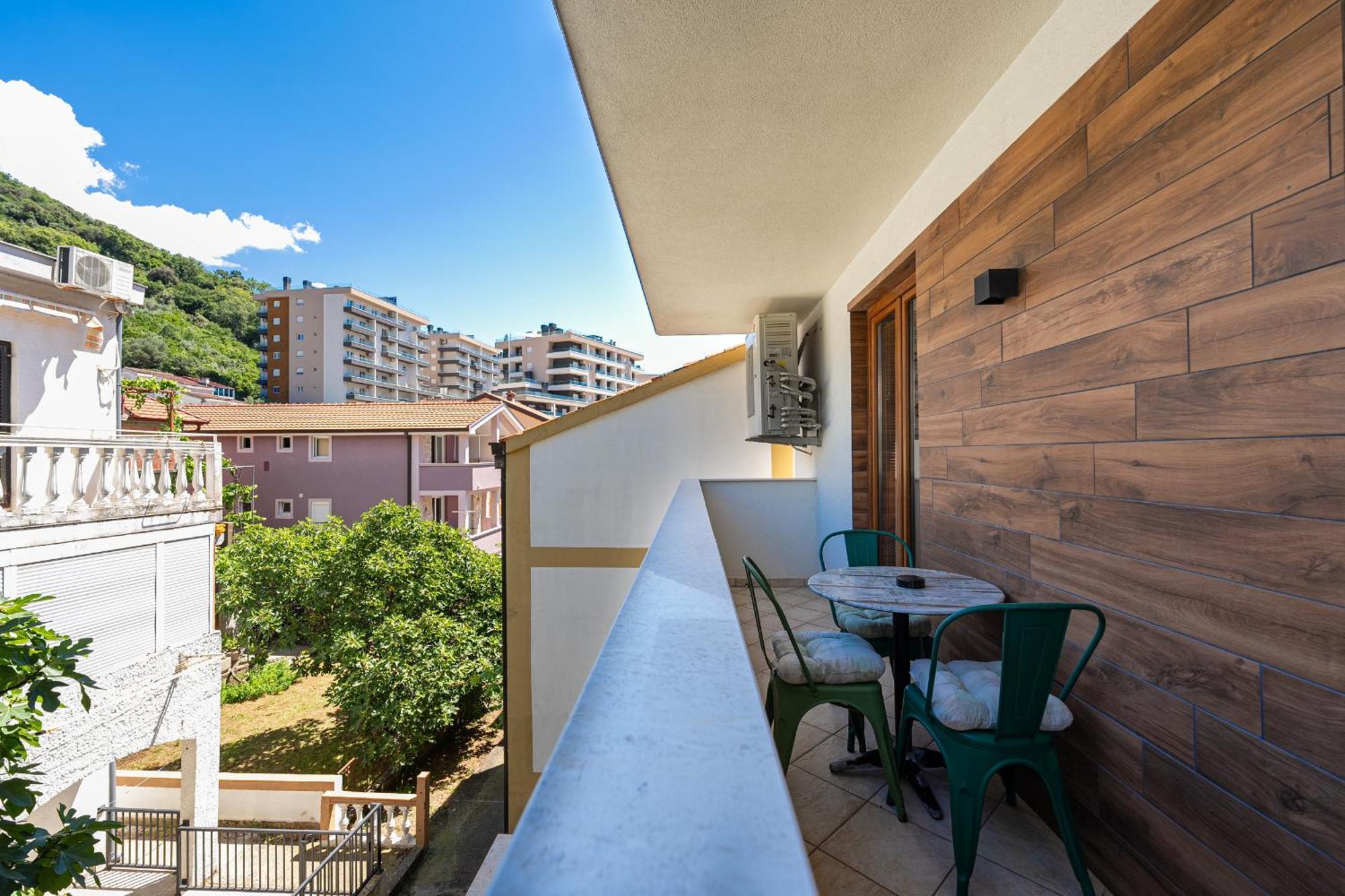 Apartment Buba Budva