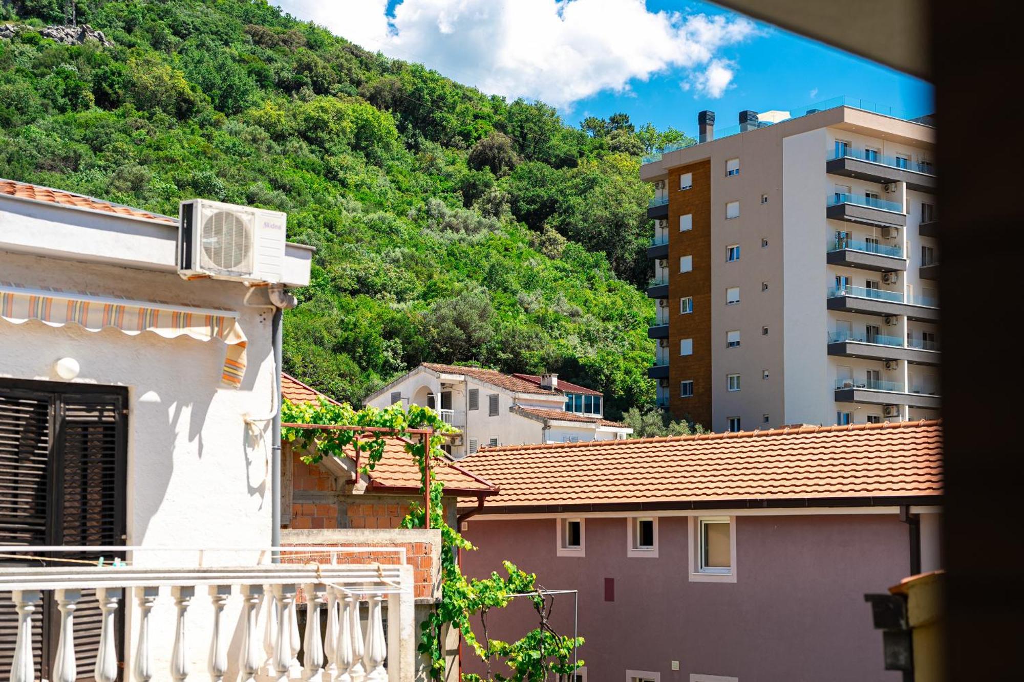 Buba * Budva